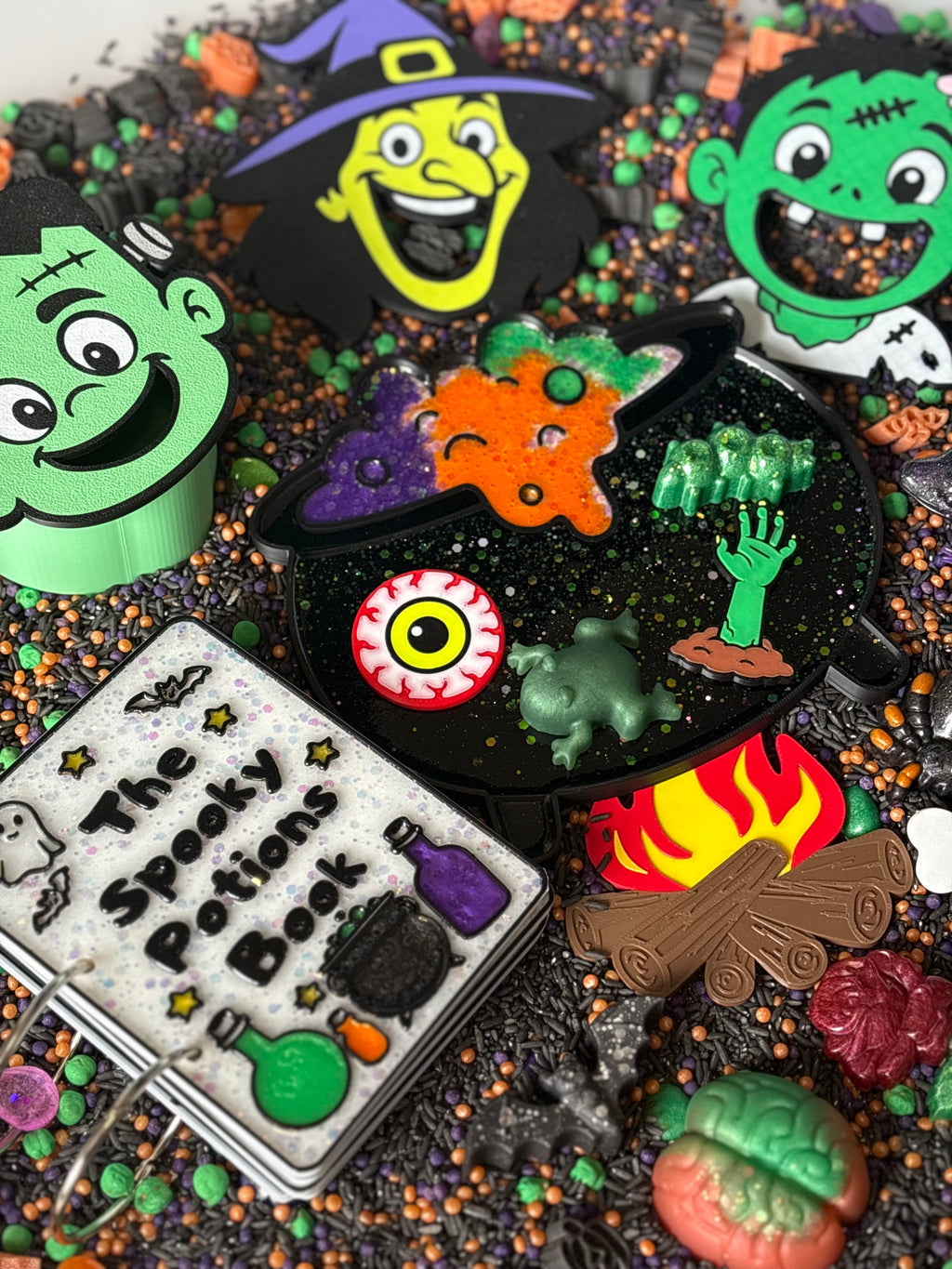 The spooky potion making kit