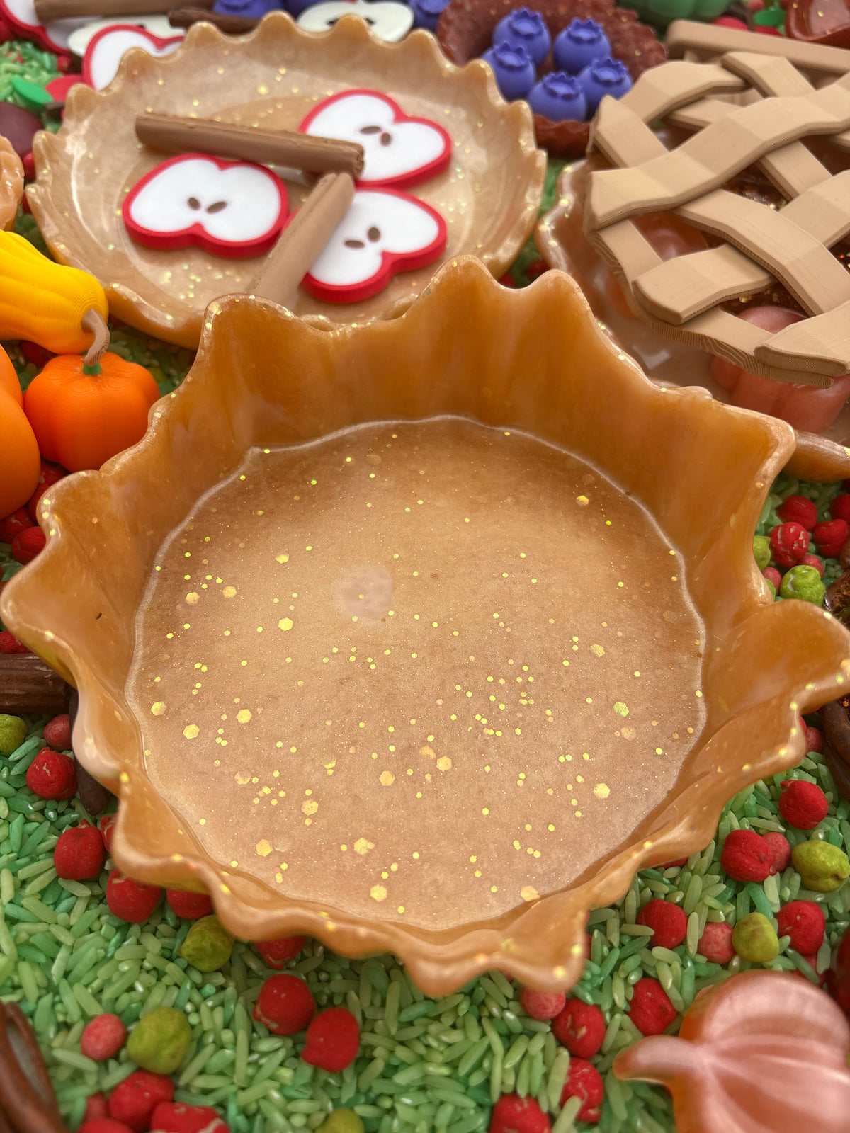 A variety of resin tart cases