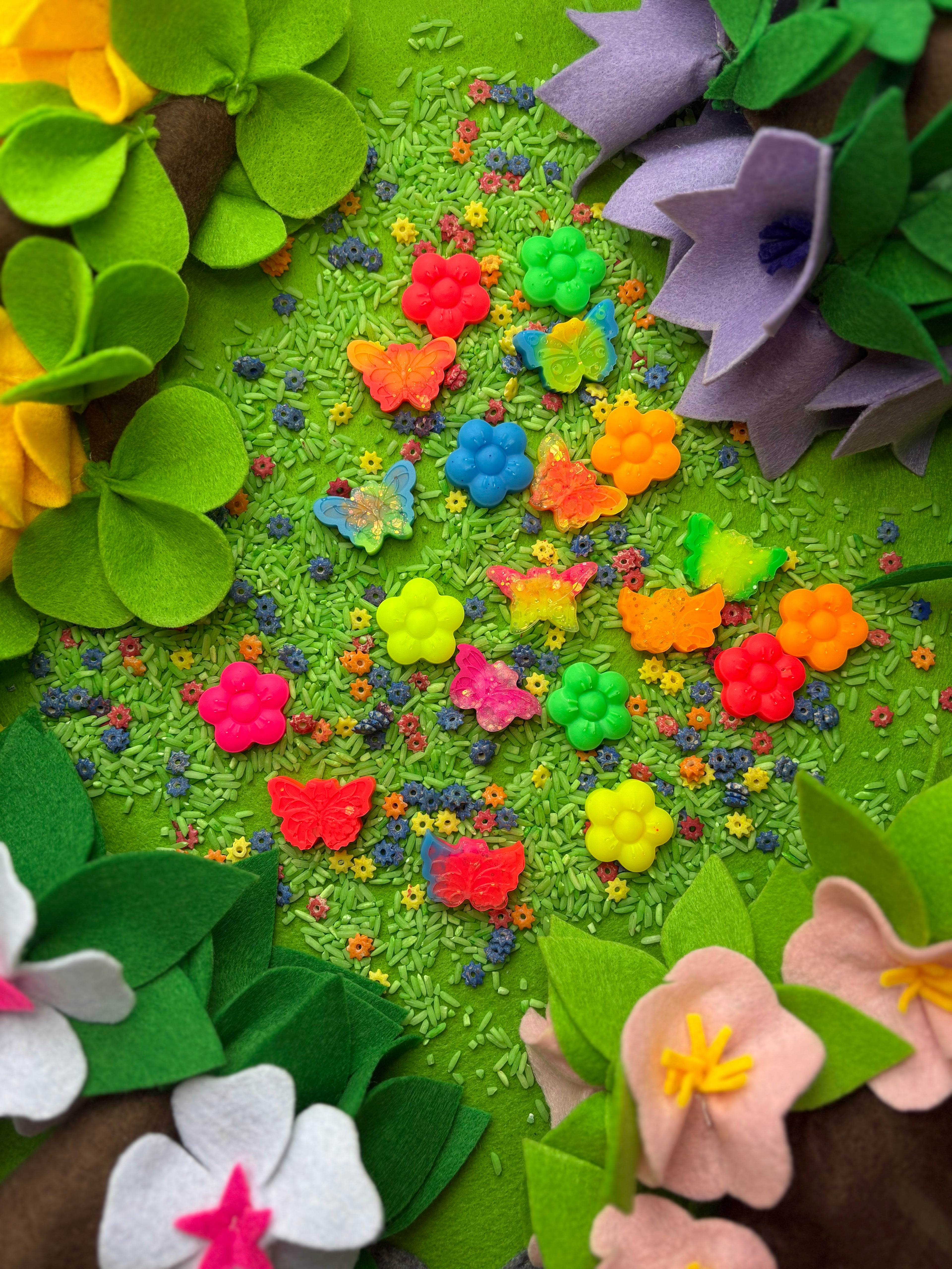 Flowers and butterflies sensory base mix ins