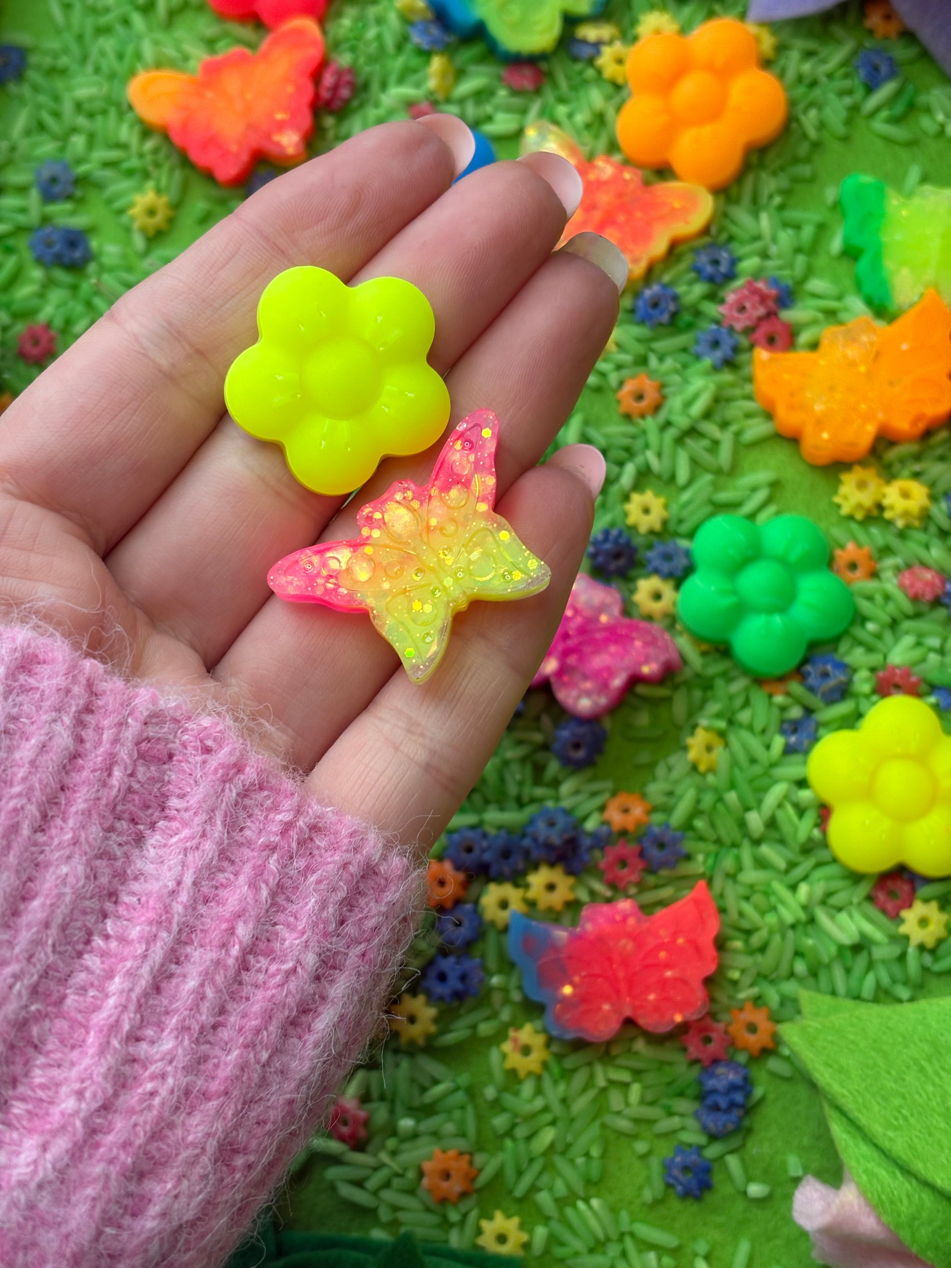 Flowers and butterflies sensory base mix ins