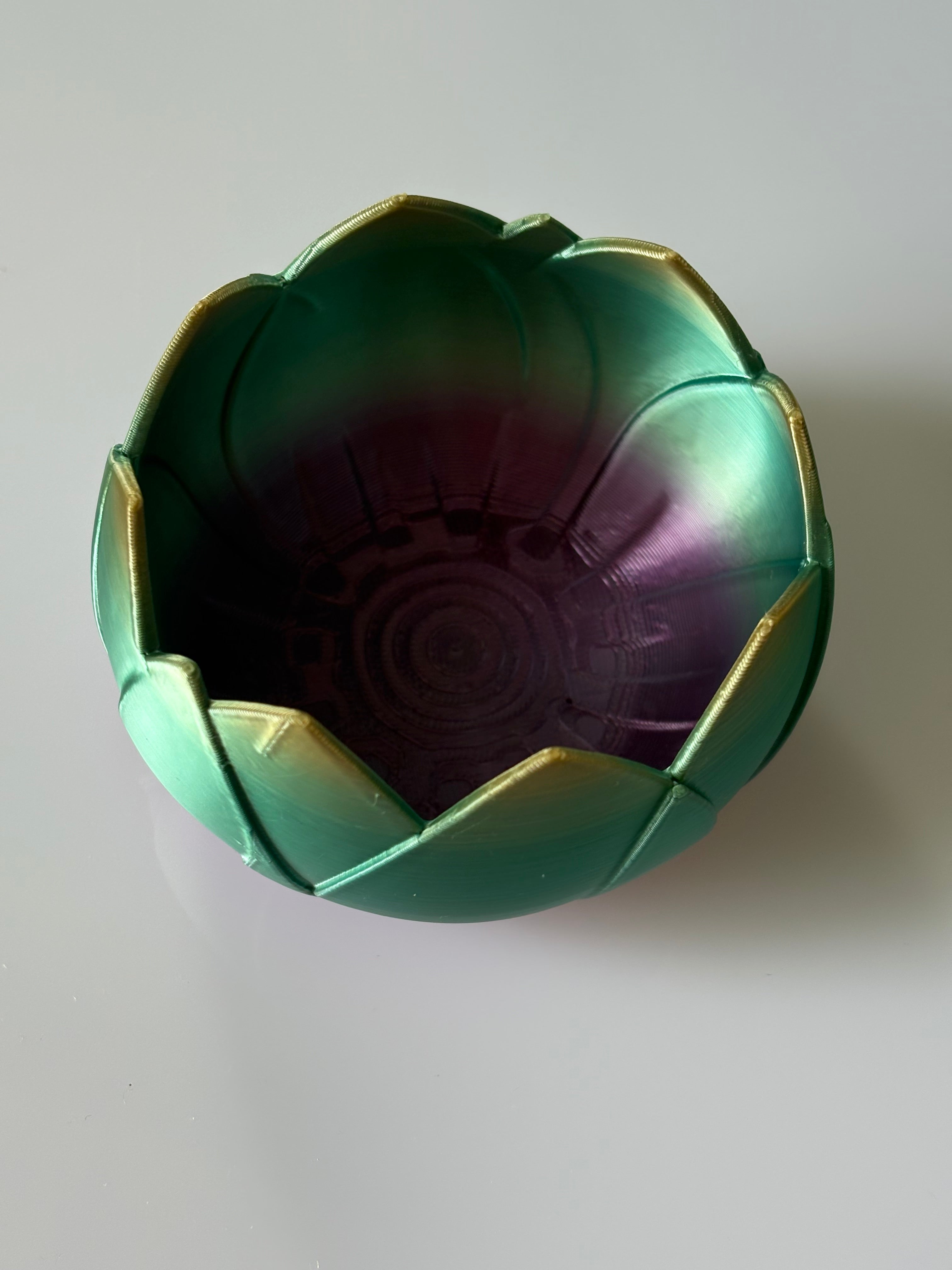 Lily bowl