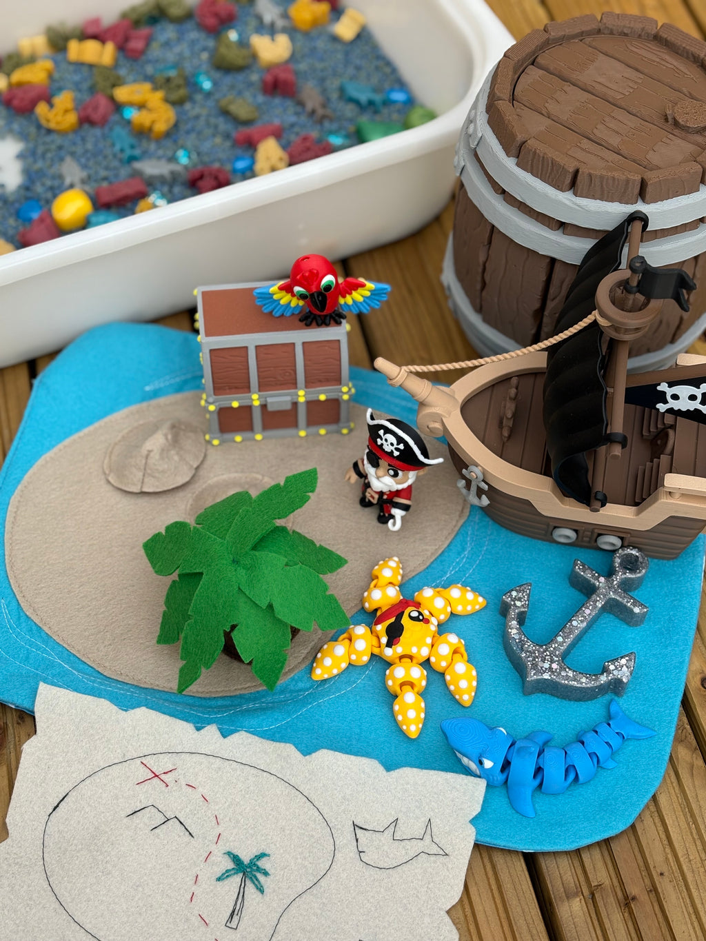 Pirate Tip & Play Box