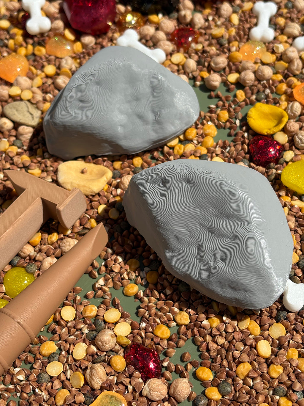 Crack and discover rocks