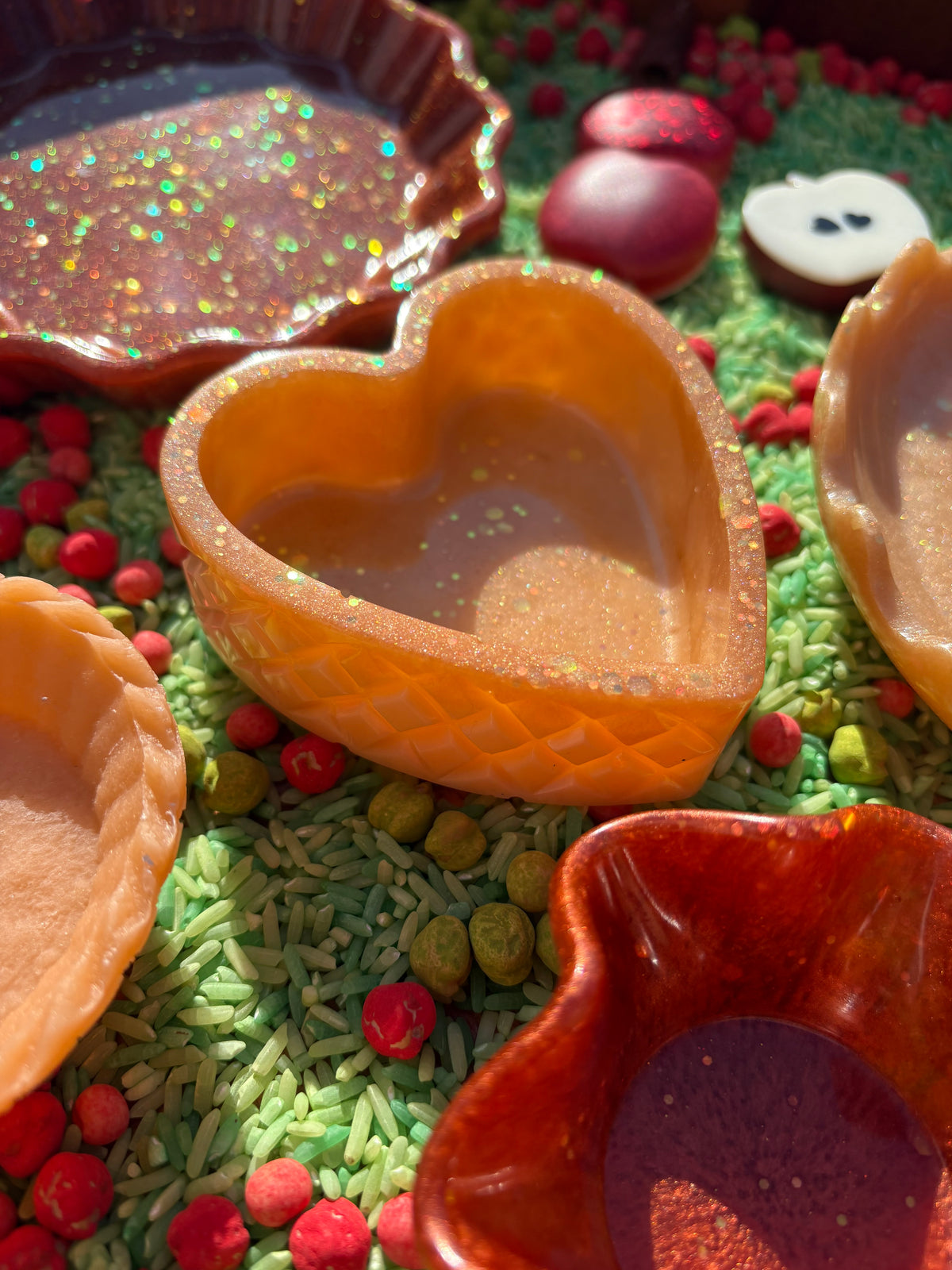 A variety of resin tart cases