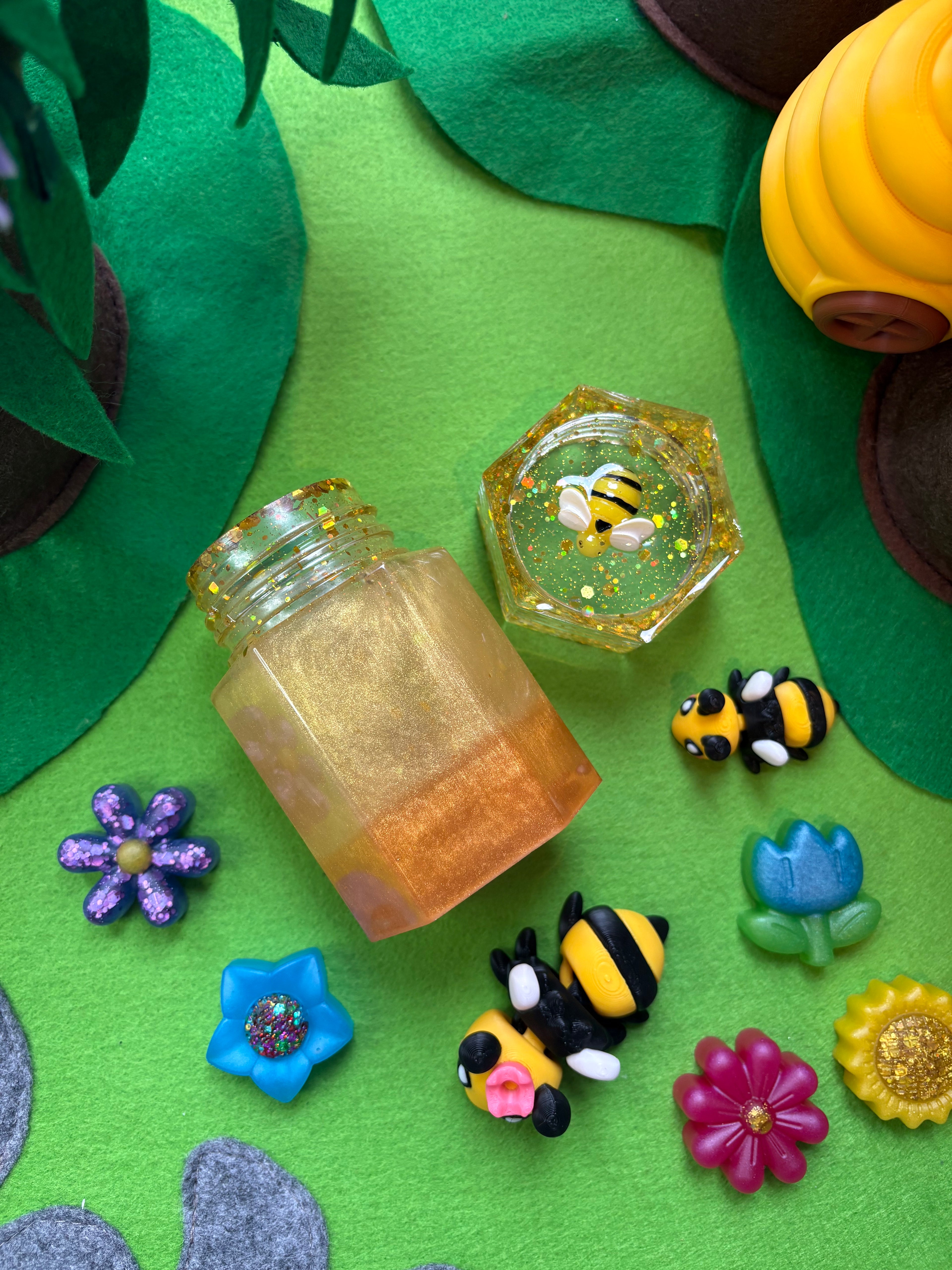 Hexagon honey jar