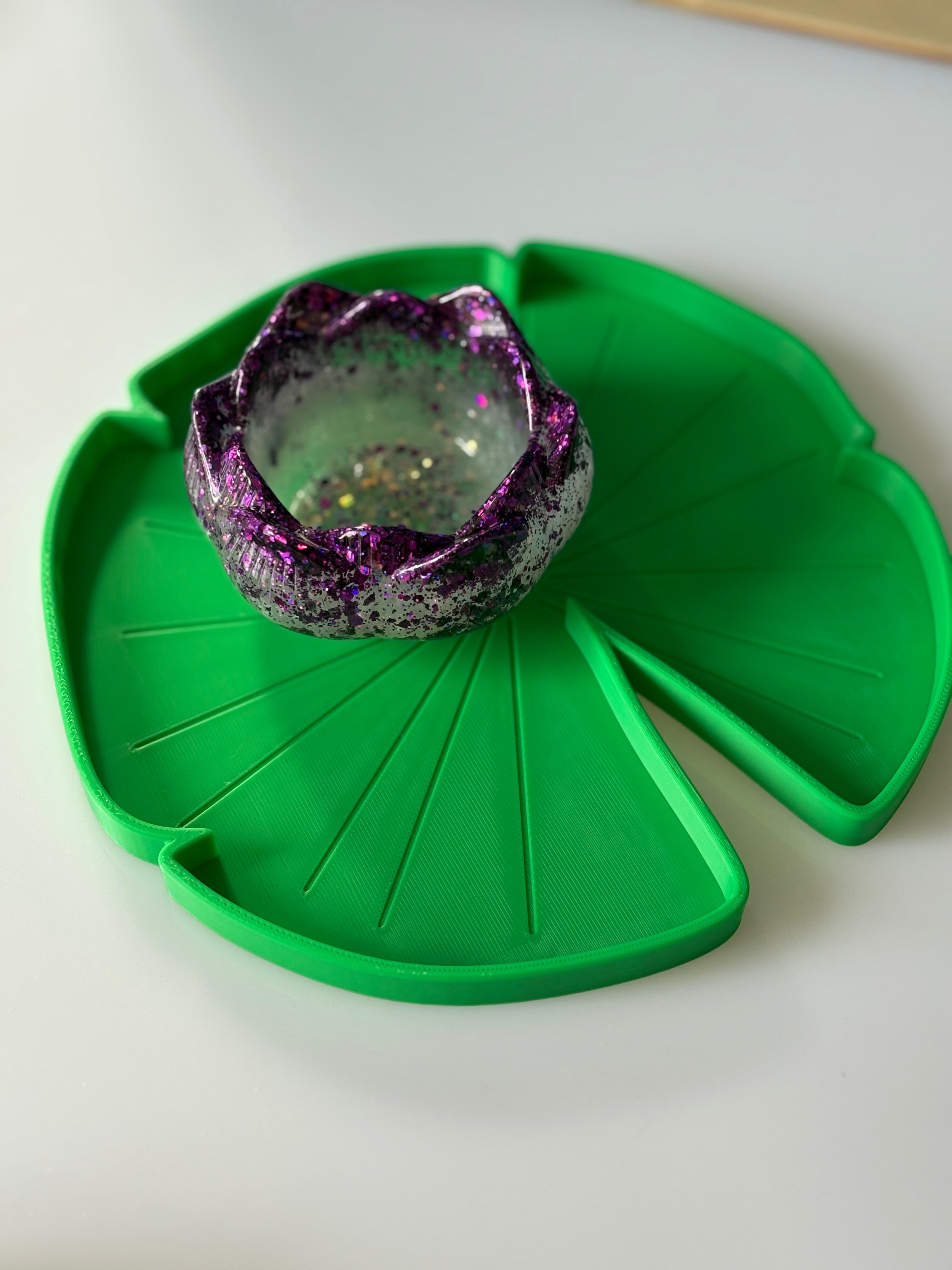 Lilypad tray