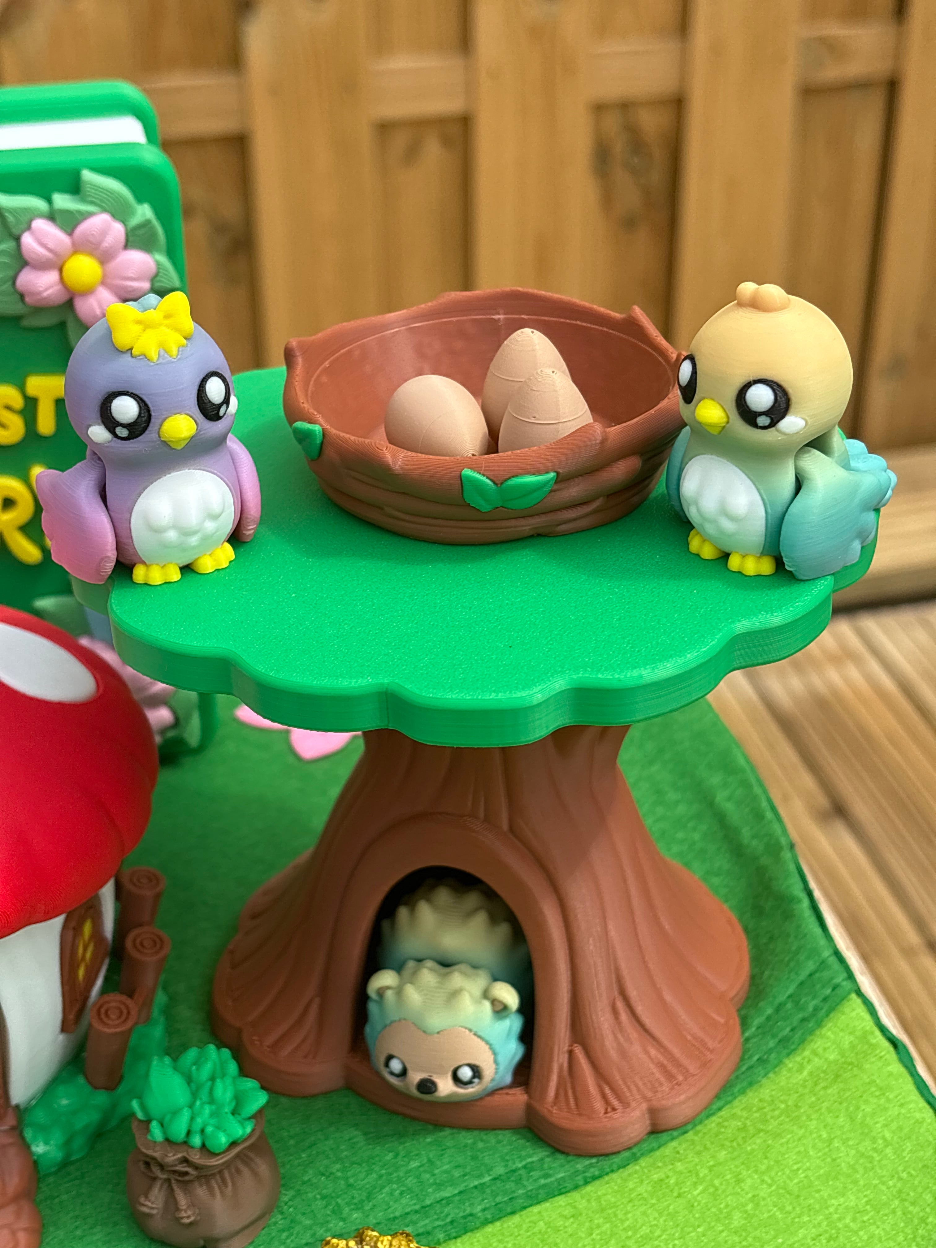 Birds, eggs and nest