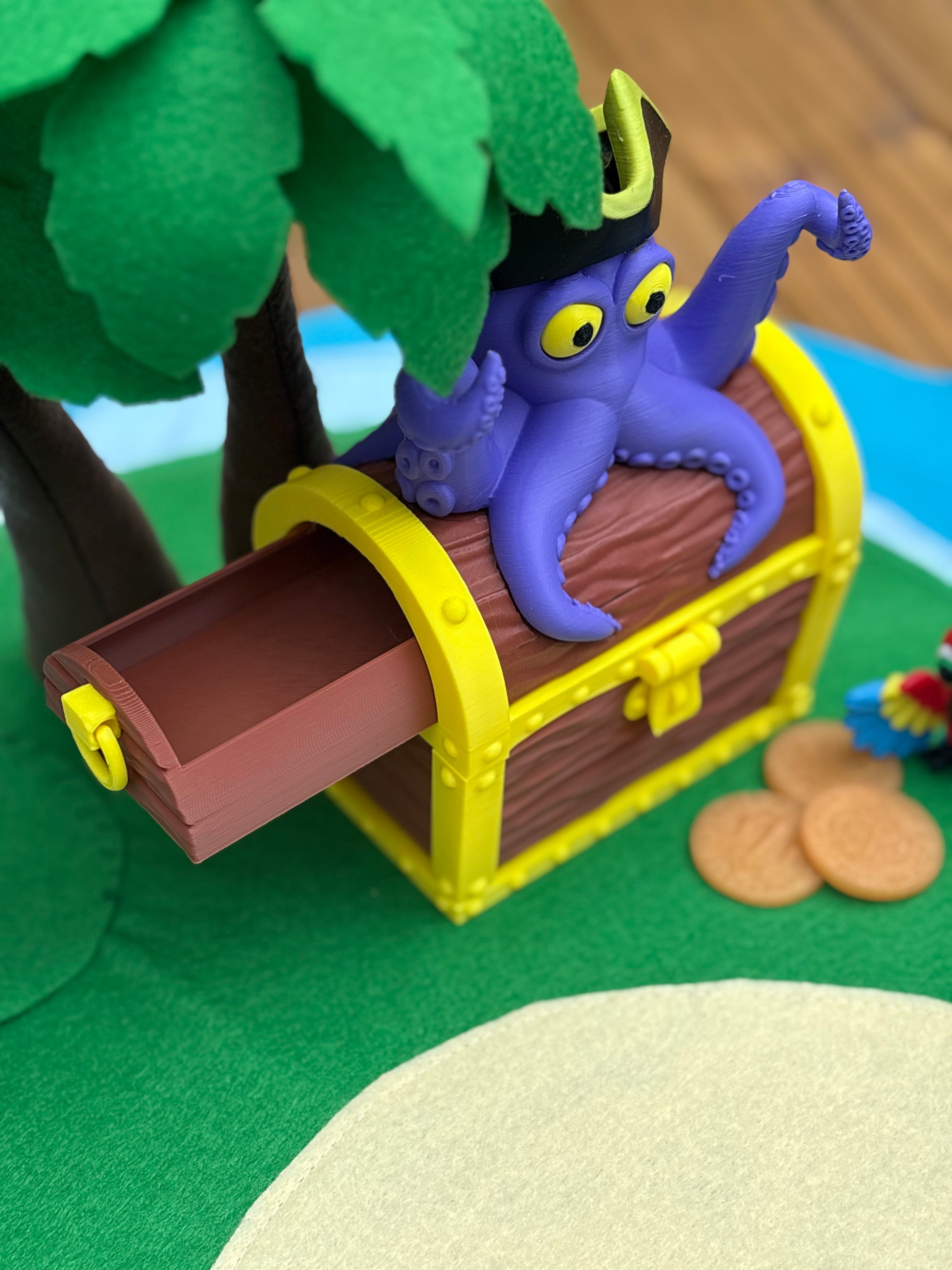 Pirate octopus treasure chest
