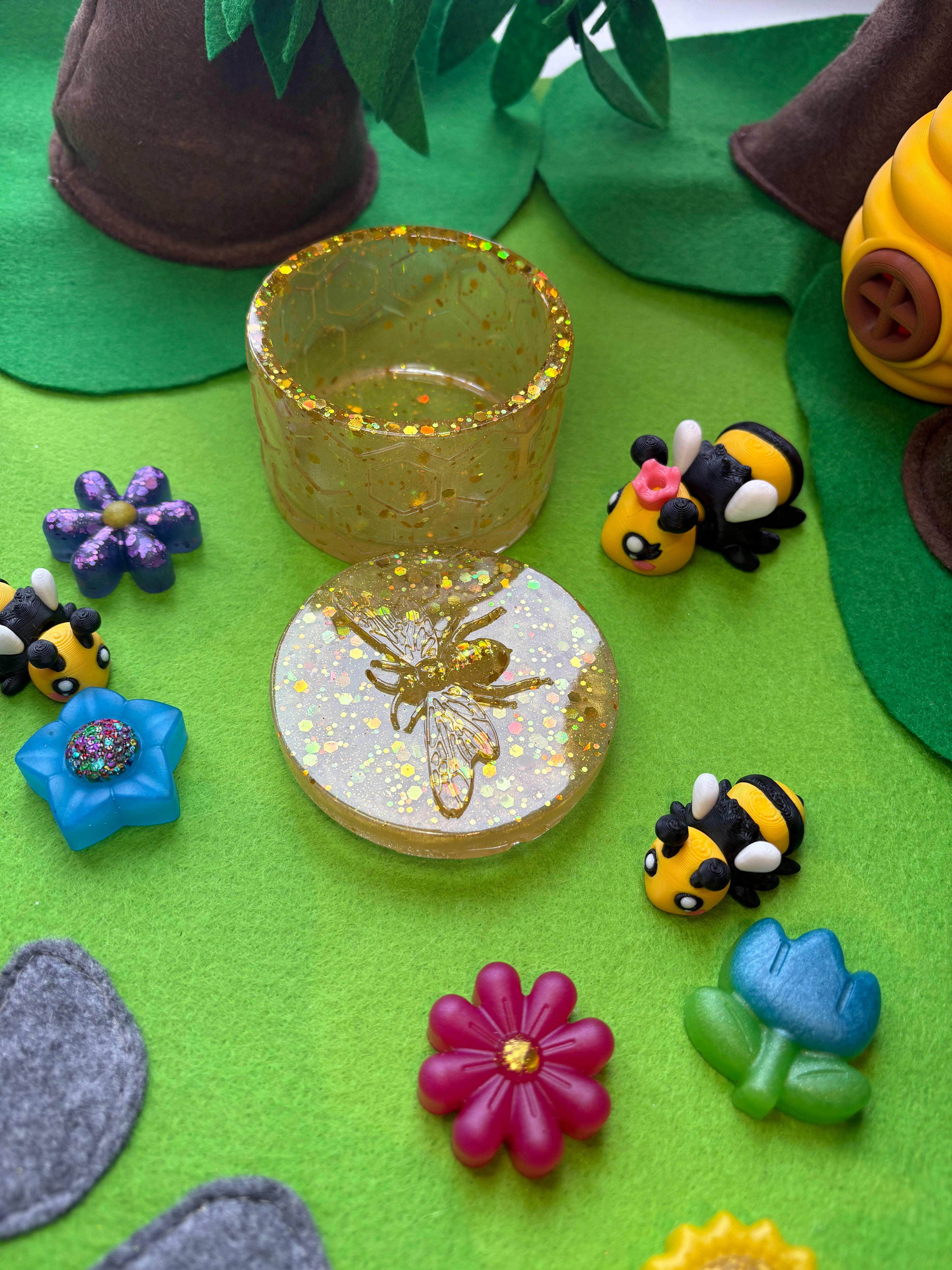 Bee jar