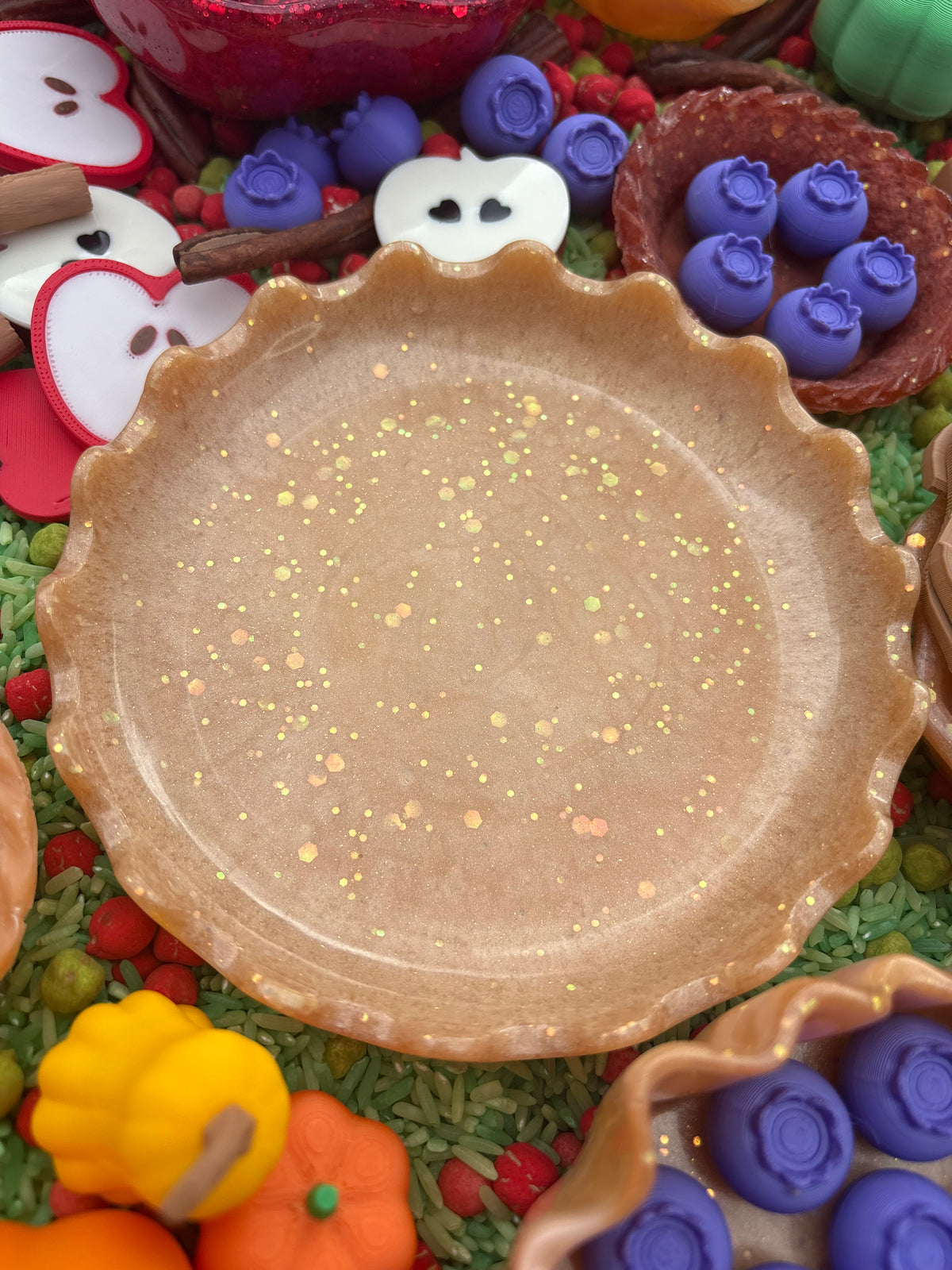 A variety of resin tart cases
