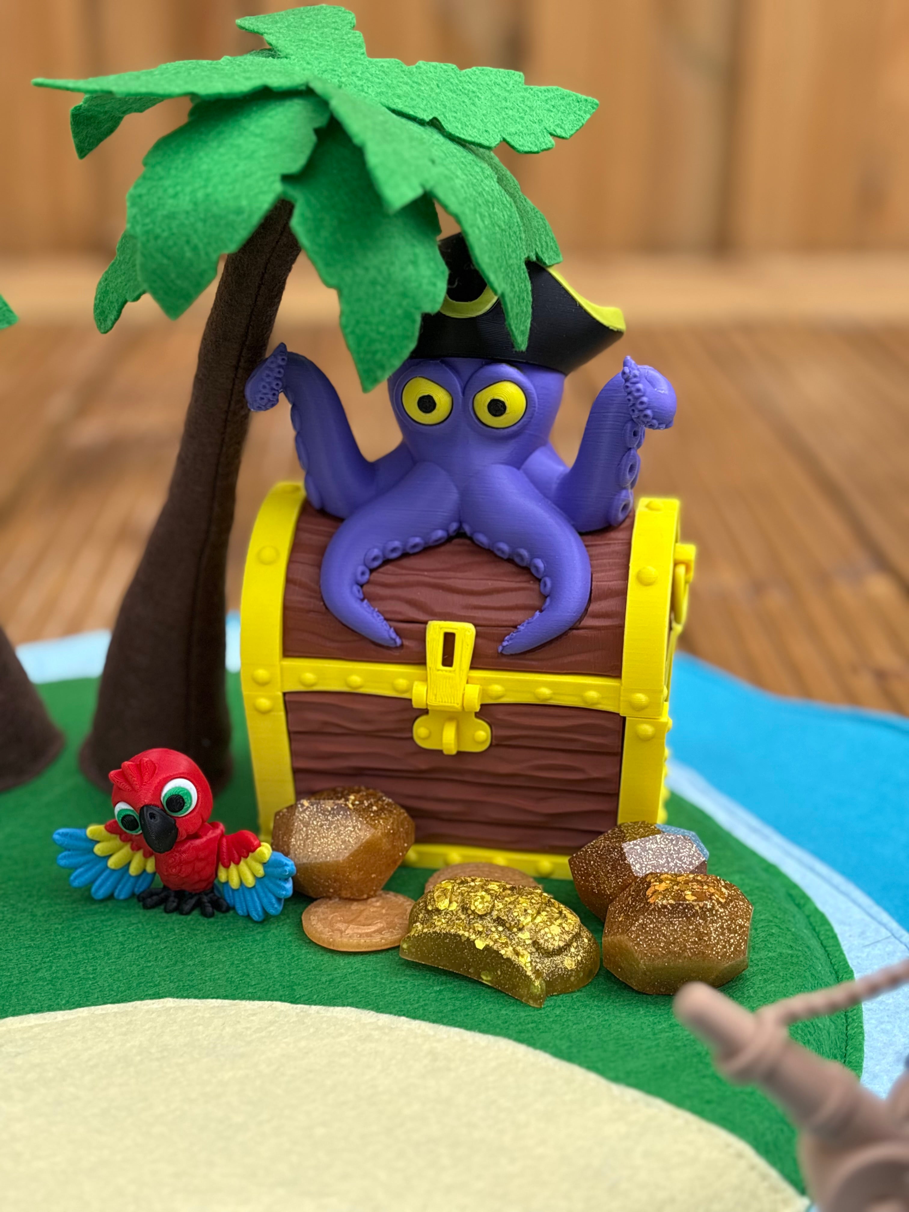 Pirate octopus treasure chest