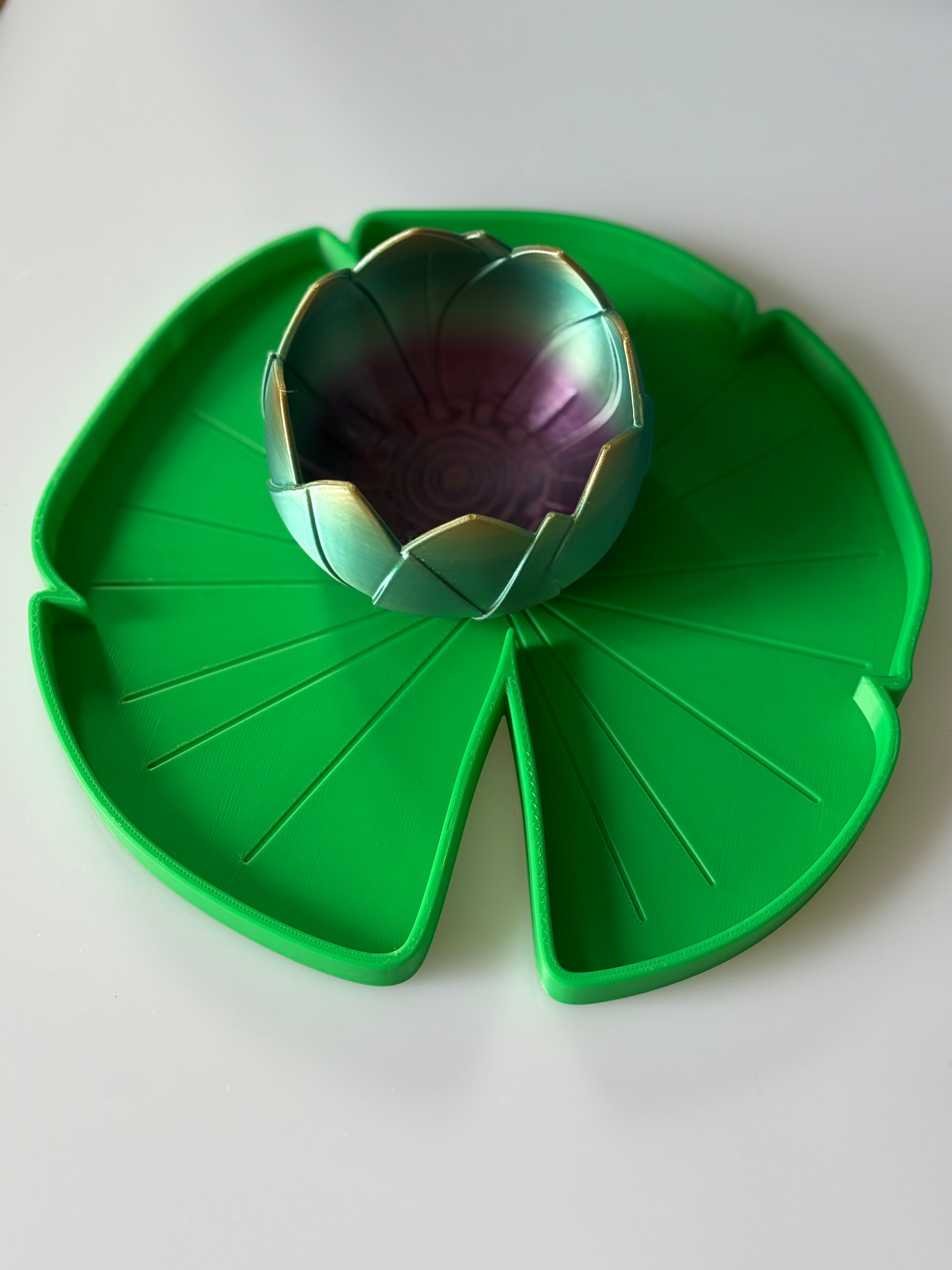 Lilypad tray