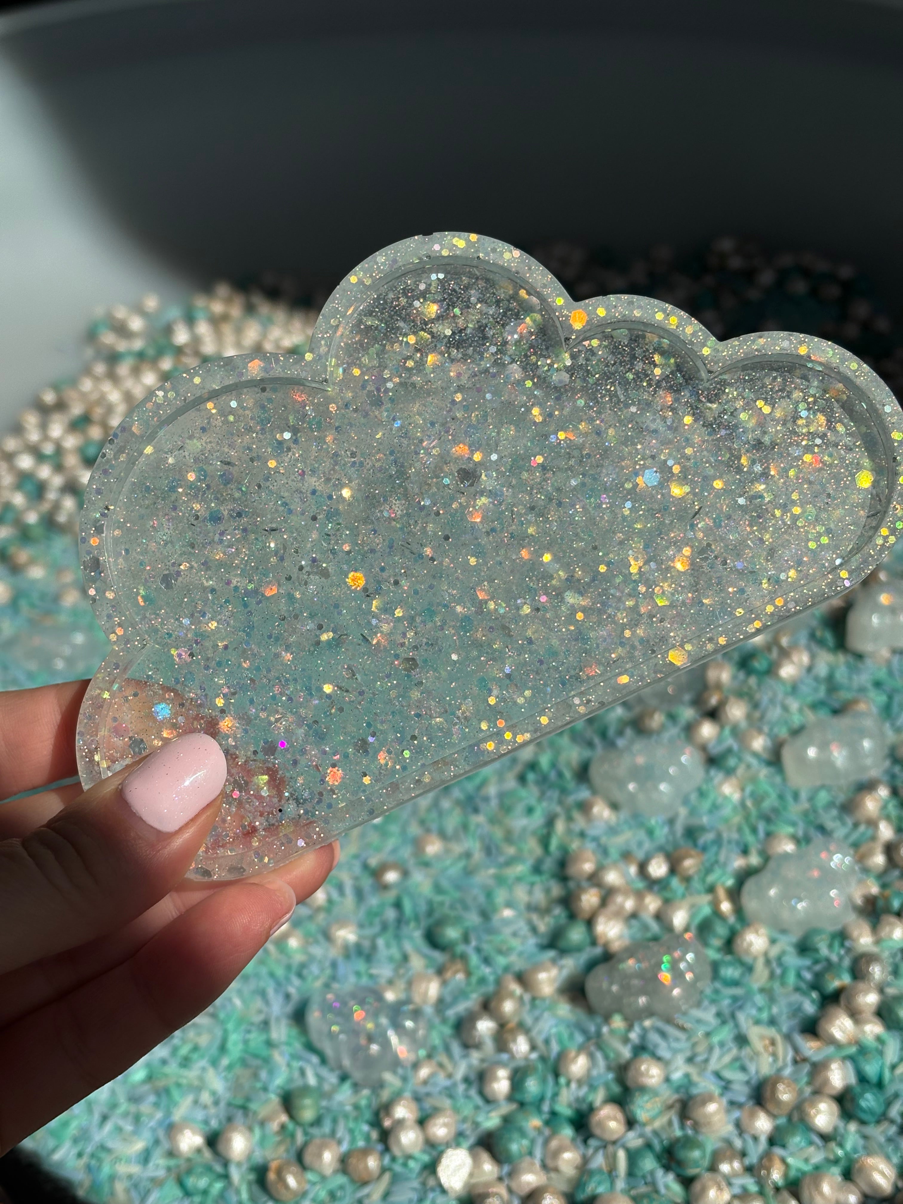 Cloud tray
