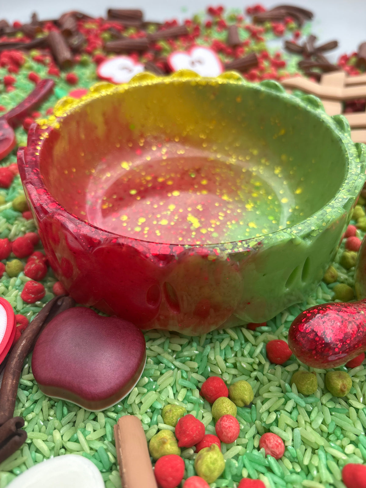 Apple bowl