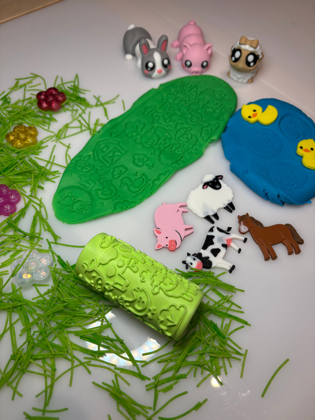 Farm themed dough roller